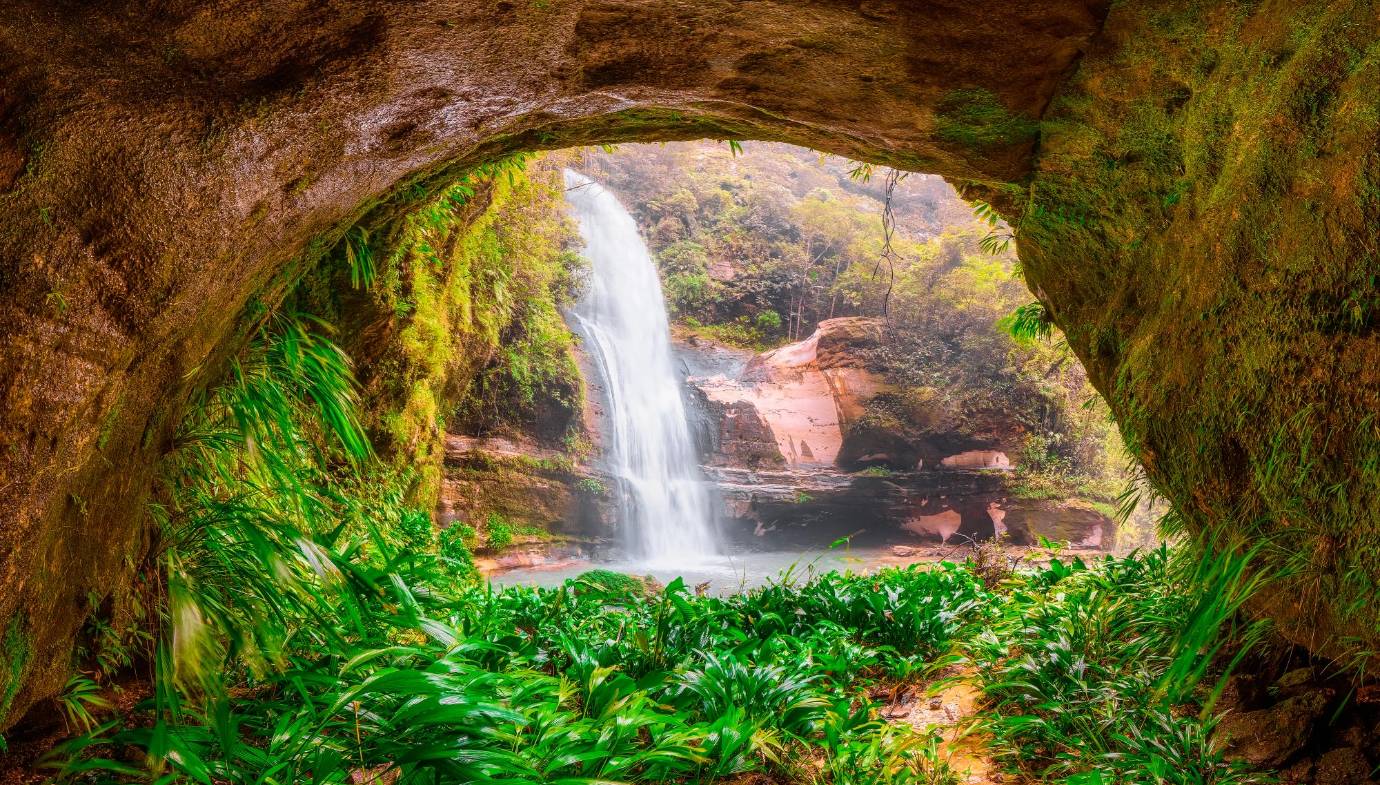  Cascada Pelton tiene una caída aproximada a los 20 metros, otra de las maravillas naturales del municipio de Mesetas en el departamento del Meta. FOTO: @luismunozfotografia