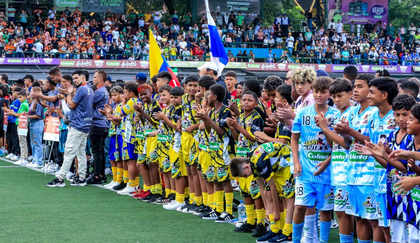 Con la participación de niños de Canadá, Estados Unidos, Panamá, Venezuela y Colombia, el Babyfútbol Colanta arranca como la máxima cita internacional para el talento infantil en Medellín. FOTO: Jaime Pérez