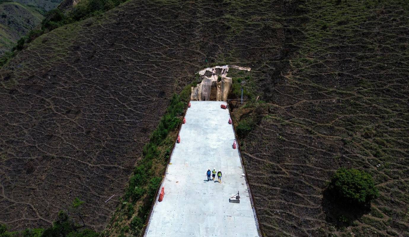 Se trata del tramo 2 del proyecto, que comprende una vía de 19,5 kilómetros ubicada entre Santa Fe de Antioquia y la boca del túnel que da al municipio de Giraldo. Foto: Manuel Saldarriaga Quintero.