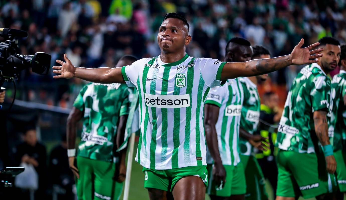 El Verde paisa abrió el marcador al minuto 27 con un gol de Alfredo Morelos desde el punto penal, tras una falta dentro del área sobre Matheus Uribe. Foto: Jaime Pérez