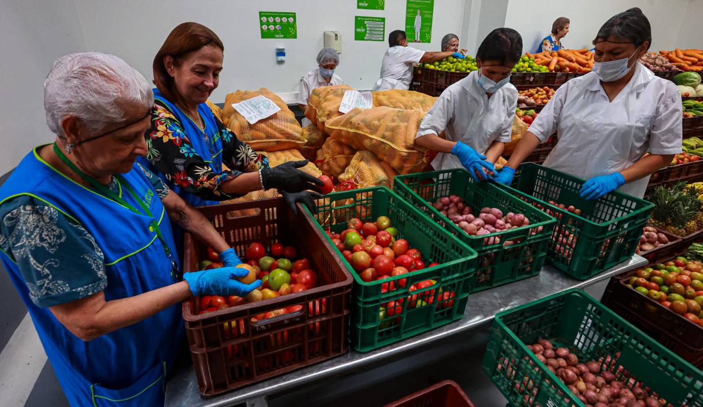 Hoy, Saciar, el primer banco de alimentos del país, el “papá” de los otros 20 que existen, tiene presencia en 47 municipios de las nueve subregiones de Antioquia, en 10 departamentos, en las 16 comunas de Medellín y en tres corregimientos. Foto: Manuel Saldarriaga Quintero.