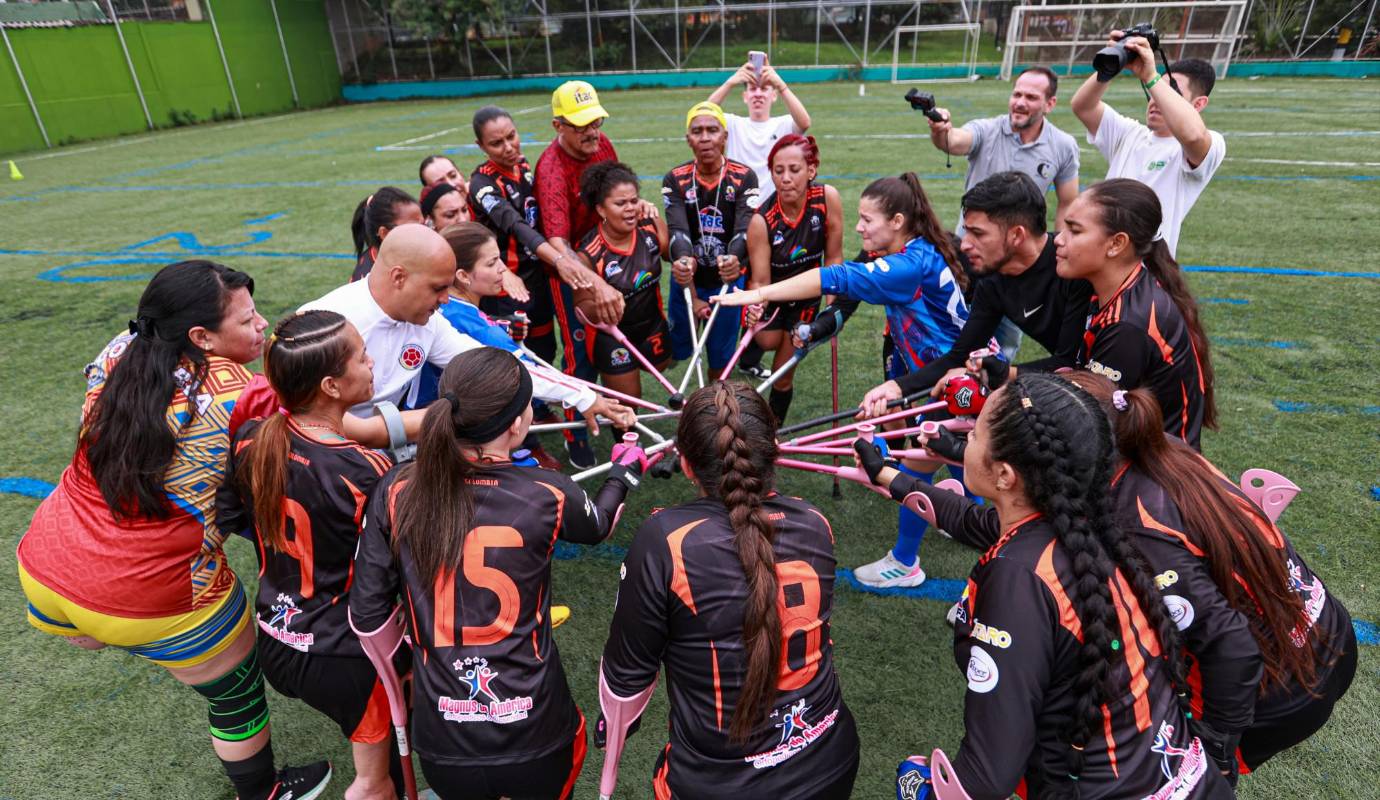 Édgar Blanco Acevedo, presidente de la Federación Colombiana de Fútbol de Amputados, comenta que “Barranquilla les brindará el hospedaje, la alimentación y el transporte interno a las selecciones, estas solo pagaran la inscripción al Mundial y el desplazamiento hasta Barranquilla”. Foto: Manuel Saldarriaga Quintero.