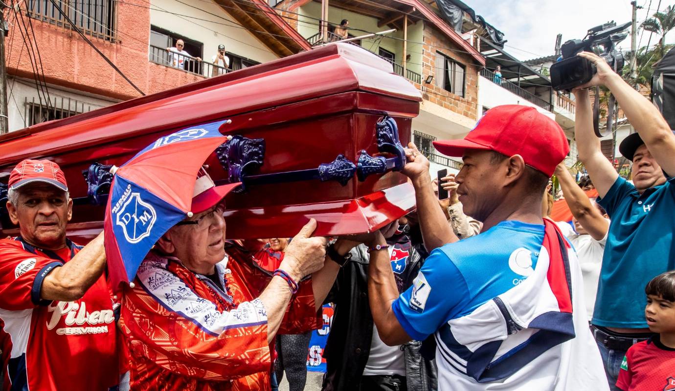 Sus exequias fueron en la mañana de este martes 21 de mayo en la parroquia el Divino Niño, del barrio San Javier de Medellín. Foto: Jaime Pérez 