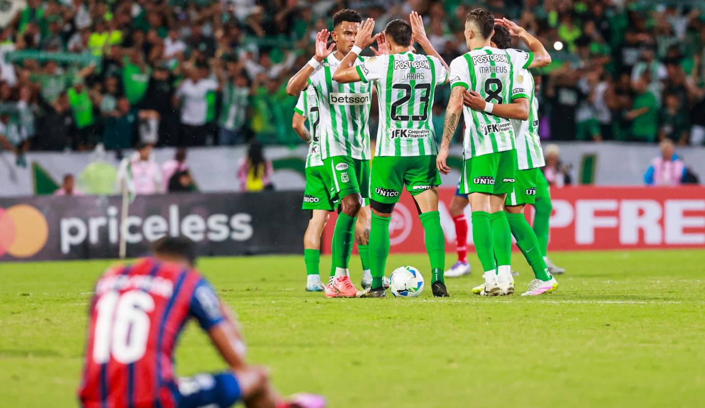 El equipo paisa, campeón continental en 1989 y 2016, busca volver a los primeros planos del fútbol suramericano, y este triunfo frente a un equipo brasileño representa una inyección de confianza clave para el grupo. Foto: Manuel Saldarriaga Quintero.