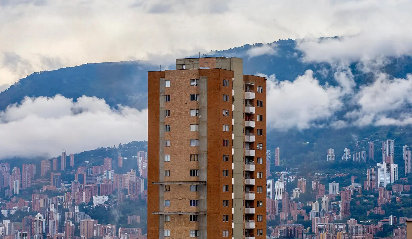 Este fenómeno se debe a la combinación del relieve montañoso del valle y el auge de la construcción en zonas de mayor altitud. Foto: Juan Antonio Sánchez