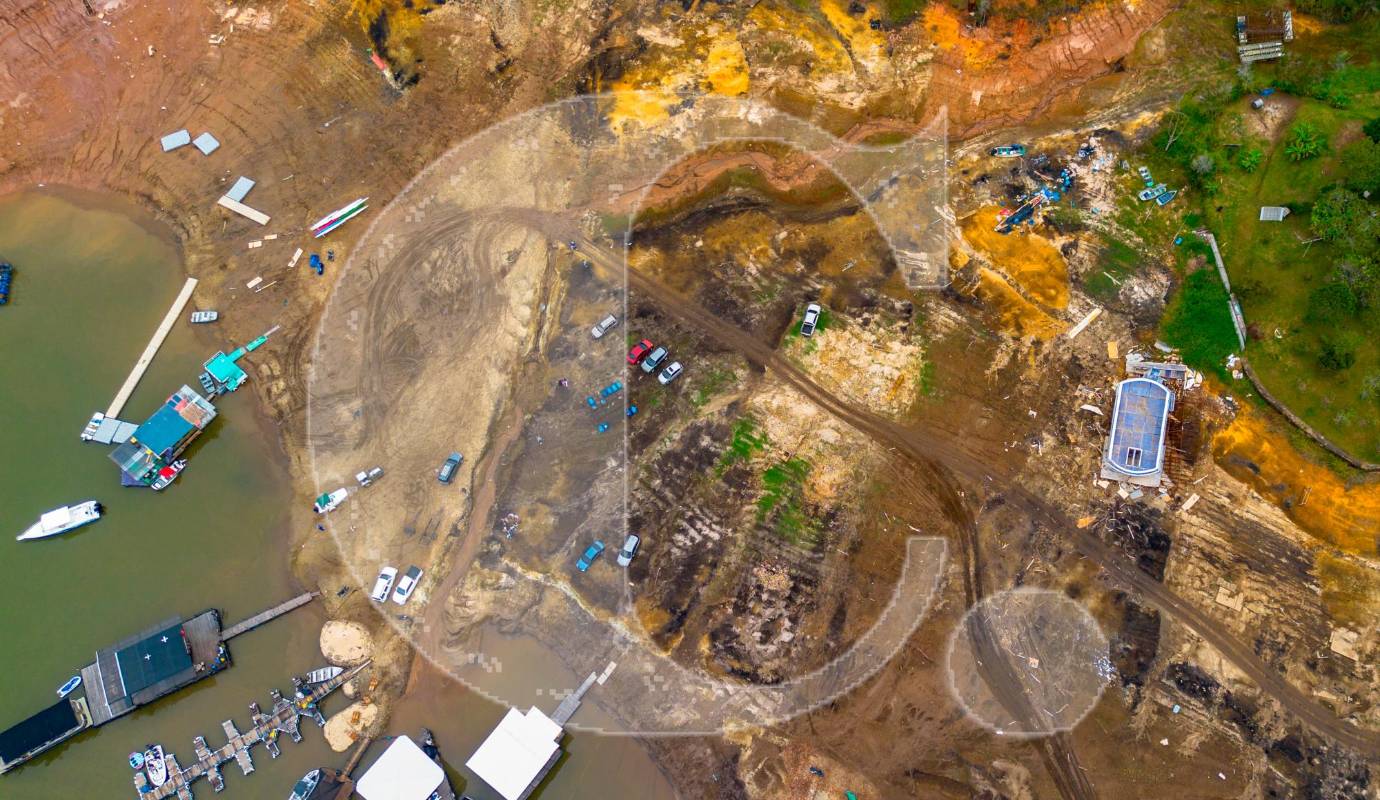 El nivel actual del embalse del Peñol, según EPM, está levemente por encima de lo que habían pronosticado hace unos meses en la planeación desde esas primeras alertas cuando empezaron a dosificar el agua contenida en los embalses. Foto: Camilo Suárez Echeverry