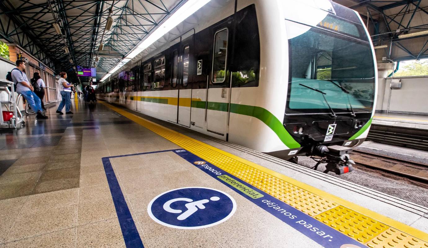 El Metro realiza prueba piloto para facilitar el acceso a los trenes de las personas con discapacidad física usuarias de silla de ruedas. Foto: Jaime Pérez