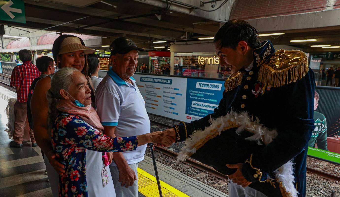 Este homenaje no solo celebra al héroe de Ayacucho, sino que también busca fomentar un sentido de identidad y pertenencia entre los antioqueños, recordándoles la importancia de su historia en el marco de los 200 años de independencia. Foto: Manuel Saldarriaga Quintero.