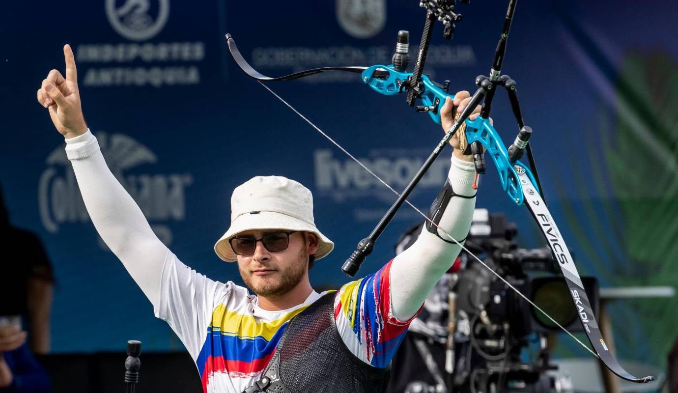 “Este resultado me llena de motivación para todo lo que sigue este año y muy feliz de darle este cupo al país, ahora a seguir trabajando fuerte para continuar mostrando que soy el mejor arquero de Colombia”, comentó Arcila. Foto: Jaime Pérez