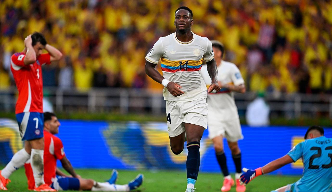 Jhon Jader Durán: el hombre de moda en la Premier marcó el tercero de Colombia contra Chile en Barranquilla. Foto: AFP