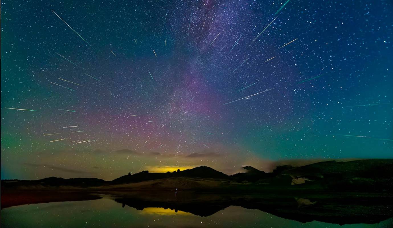 Foto en Chifeng City, China. Este hermoso fenómeno astronómico, también conocidas como Lágrimas de San Lorenzo. Foto: GETTY