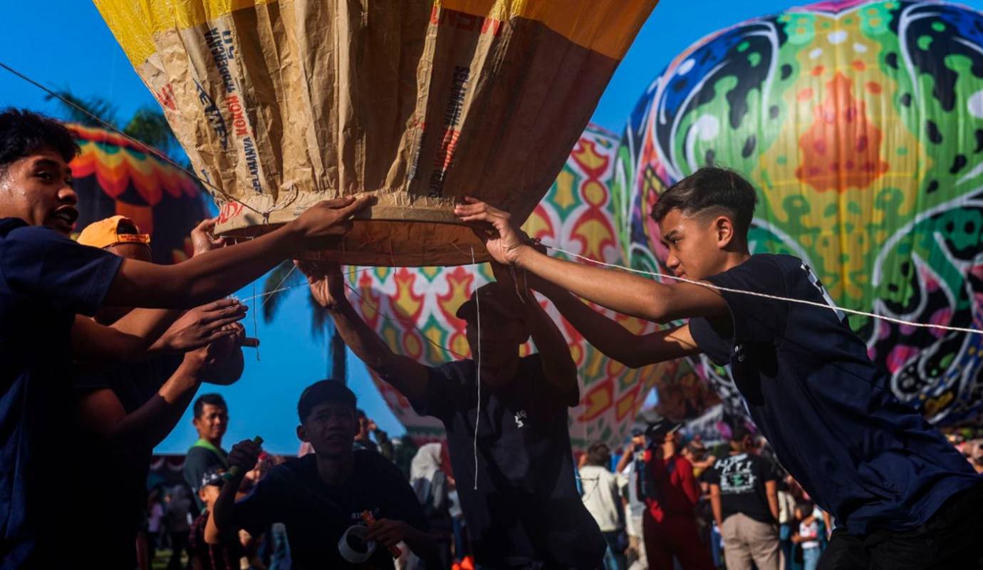 El festival de globos del Eid al-Fitr es una colorida tradición de Indonesia, y un recordatorio de la importancia de la comunidad y la fe en la vida de sus habitantes. Foto: GETTY