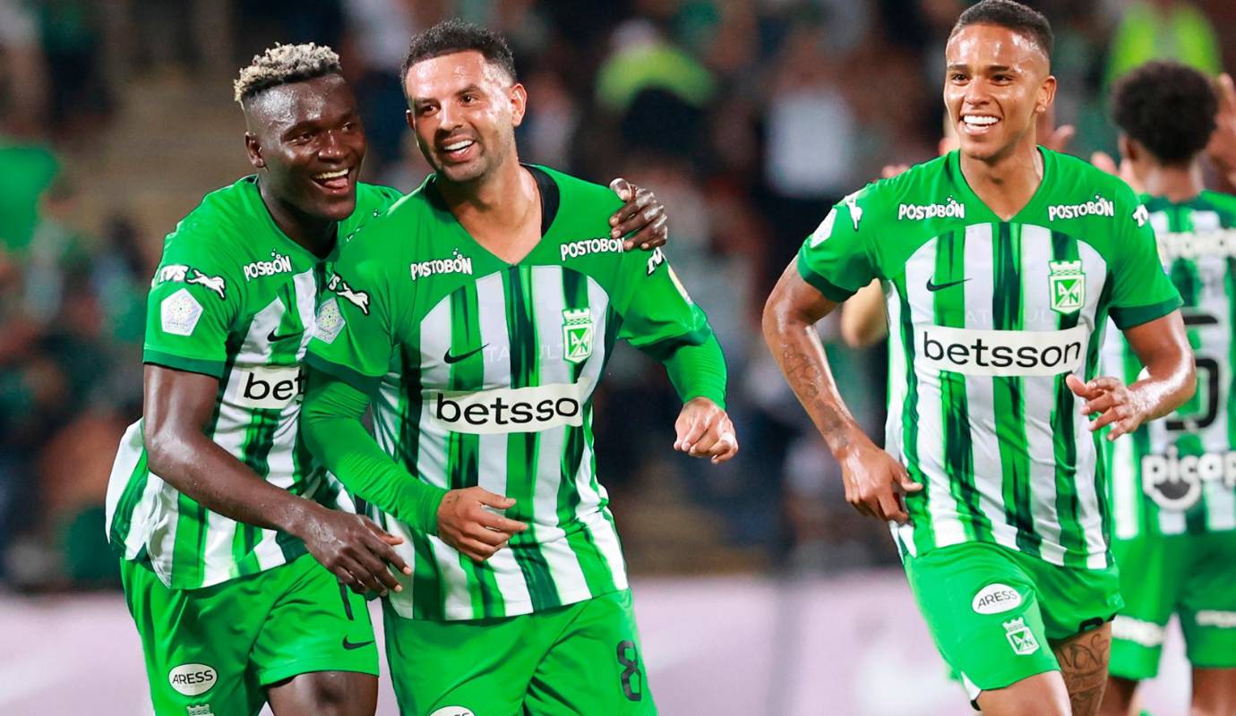 El gol del triunfo fue obra de Edwin Cardona, en el minuto 72, cuando desde fuera del área, remató cruzado un balón que fue inalcanzable para el debutante portero Víctor Brid, que poco pudo hacer ante semejante golazo. Foto: Manuel Saldarriaga Quintero