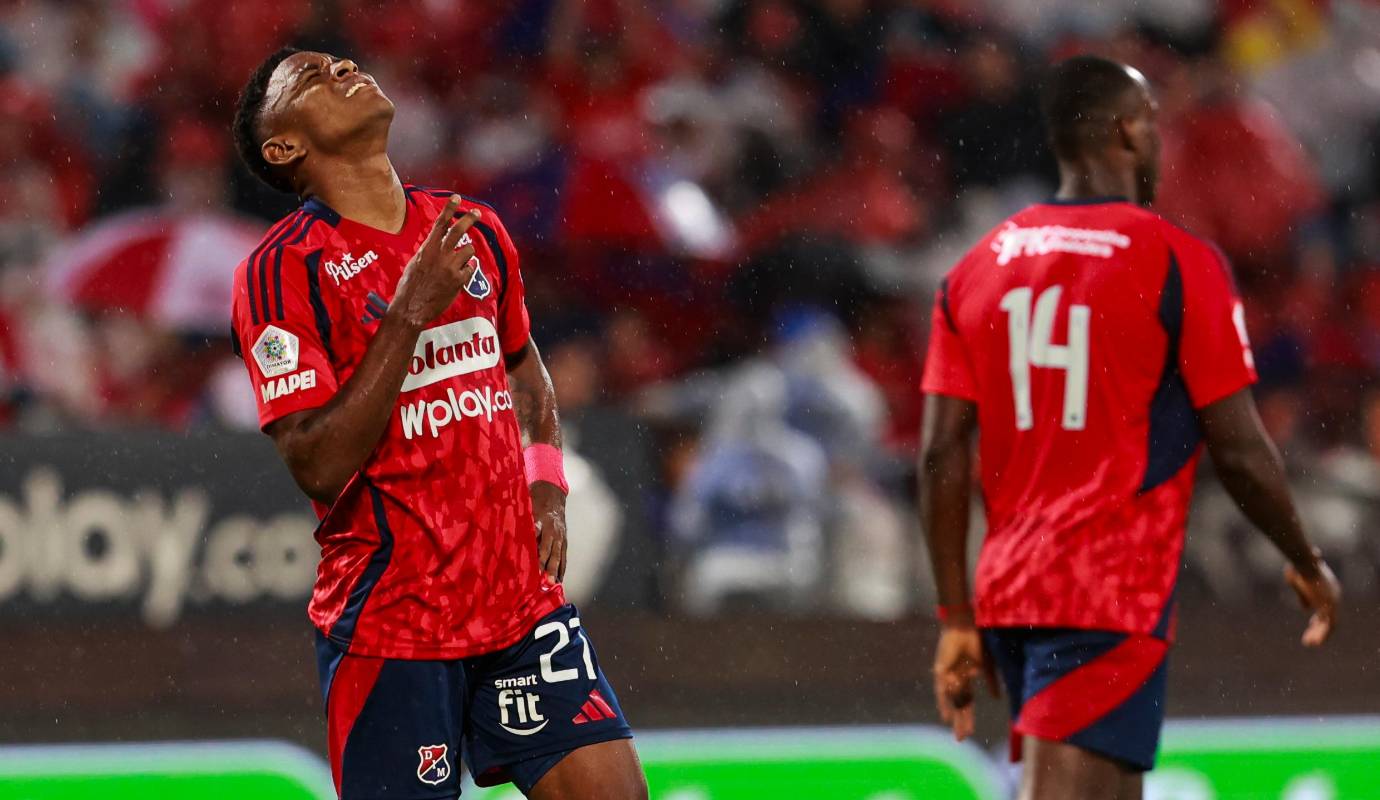 Desde el inicio, el Poderoso mostró su intención de dominar el partido, con Daniel Londoño como el jugador más destacado en el mediocampo. Foto: Manuel Saldarriaga Quintero.