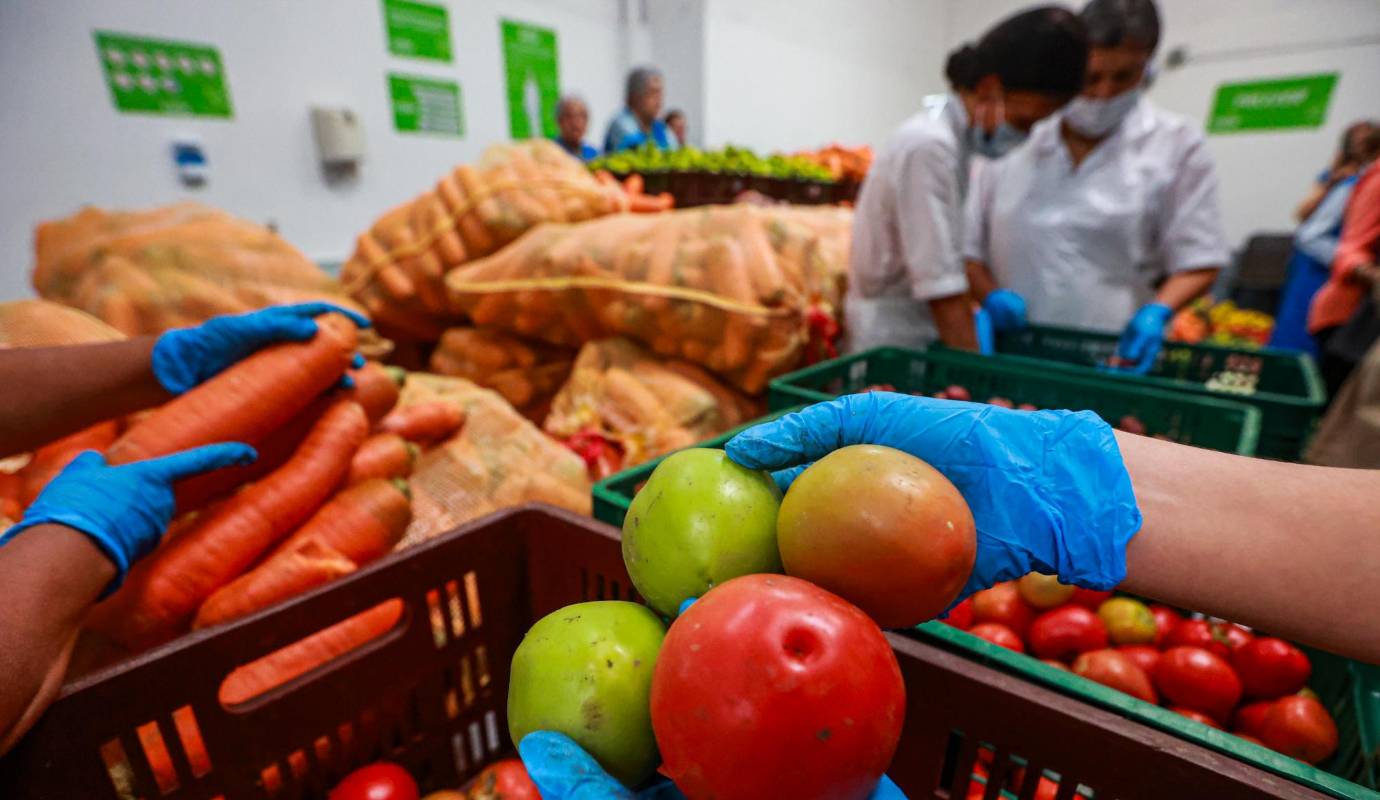 Pero antes de explicar cómo lo hacen es necesario mostrar por qué para el país es fundamental la tarea que hacen Saciar y la red de bancos de alimentos. Foto: Manuel Saldarriaga Quintero.