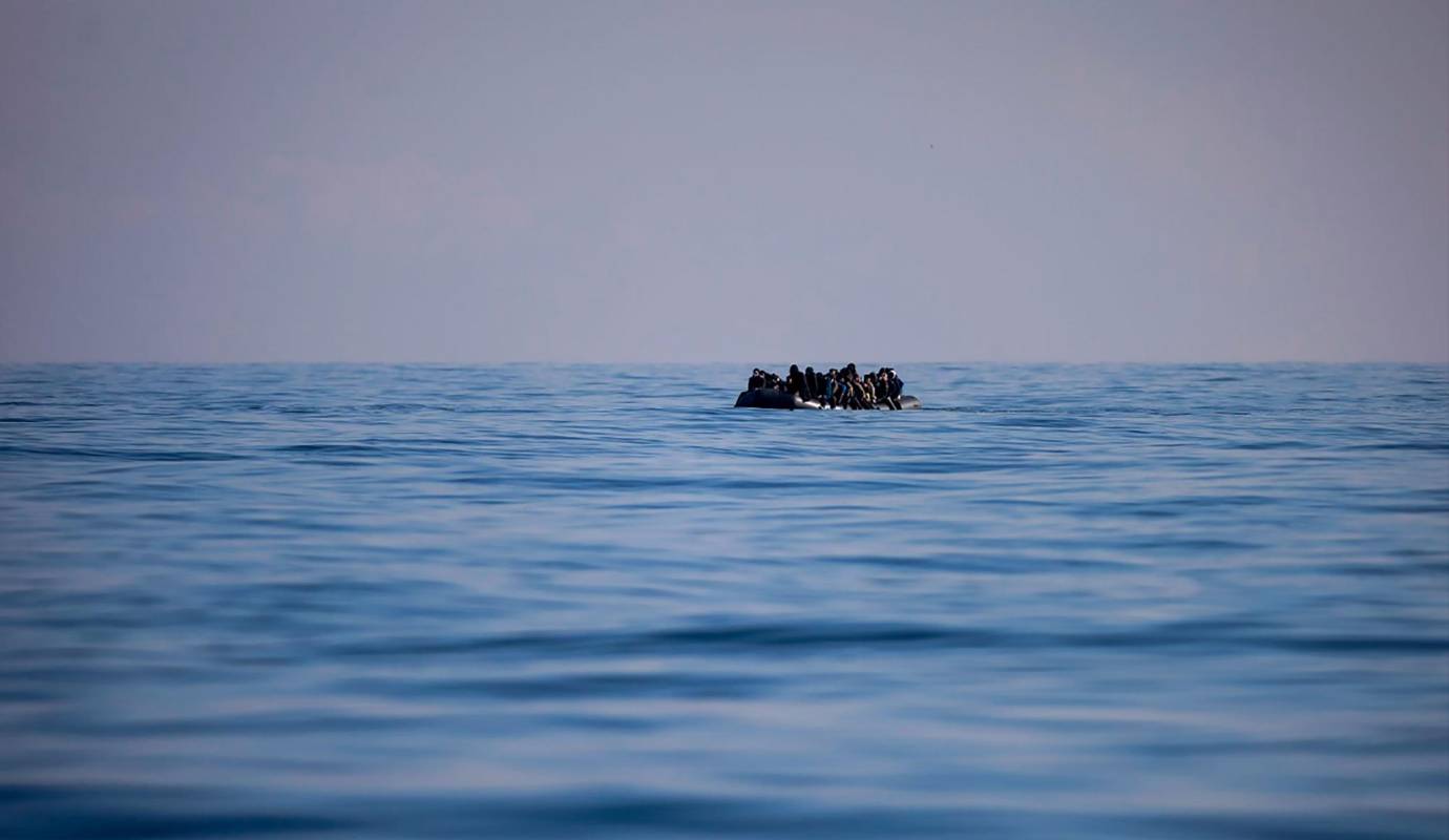 Según cifras oficiales, han llegado al Reino Unido en estas precarias embarcaciones, en lo que va corrido del año, un total de 2.983 migrantes. Foto: GETTY