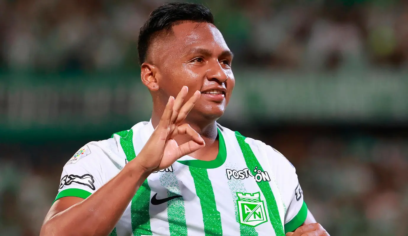Alfredo Morelos definió con categoría tras una gran jugada colectiva, sellando el 4-0 parcial. Foto: Manuel Saldarriaga Quintero