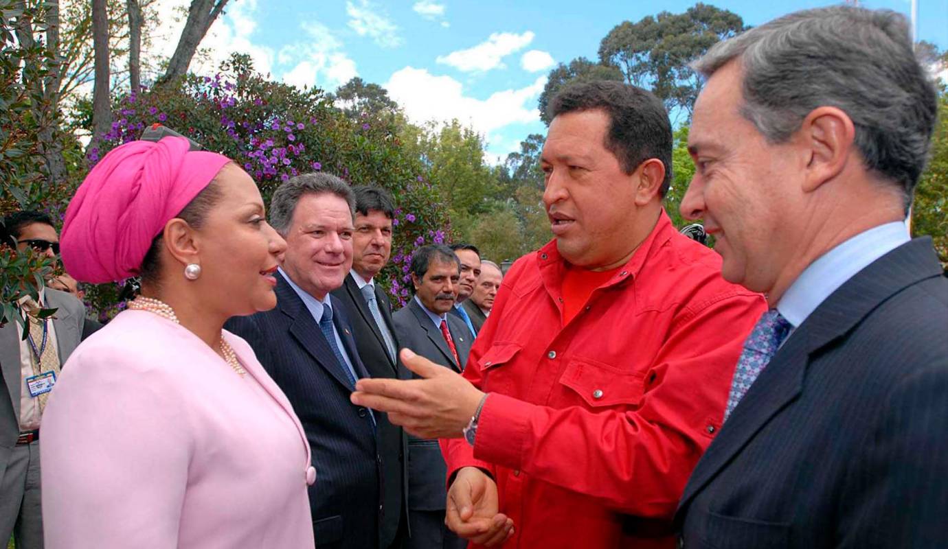 Córdoba nació el 25 de enero de 1955 y hasta ayer tenía 68 años. Un día la santera de confianza de Hugo Chávez y Nicolás Maduro le dijo, con la voz de Simón Bolívar que hablaba a través de ella, que sería presidenta de Colombia. No lo logró, pero fue concejal, diputada, representante y senadora. Foto Archivo.