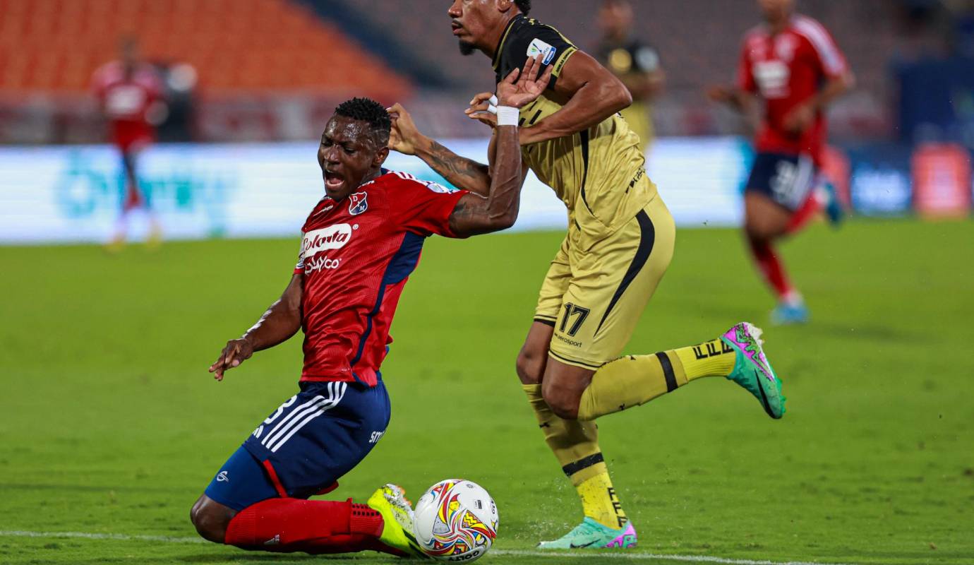 Con el triunfo ante el equipo del Oriente antioqueño, el Medellín prolongó a 20 partidos su invicto jugando como local en la Liga colombiana. De esos encuentros, el equipo rojo ganó 15 y empató los cinco restantes. Foto: Manuel Saldarriaga Quintero.