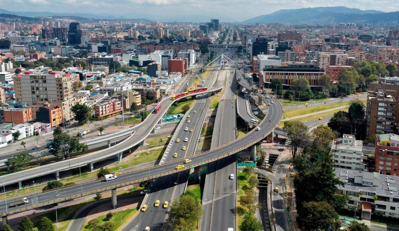 La jornada también tenía como objetivo fomentar el uso de transportes más amigables con el medio ambiente, como la bicicleta y el transporte público. Foto AFP