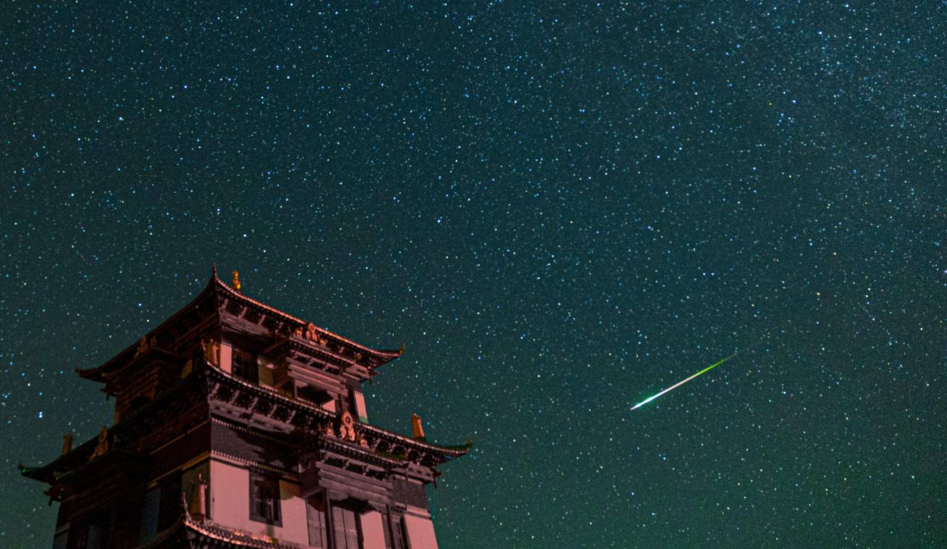 Foto en la provincia de Qinghai, China. Cada año, entre los meses de julio y agosto, la Tierra pasa a través del campo de escombros dejados por el cometa 109P/Swift-Tuttle, y con el hielo y el polvo acumulados durante más de 1.000 años se queman en nuestra atmósfera para crear la lluvia de meteoros. Foto: GETTY