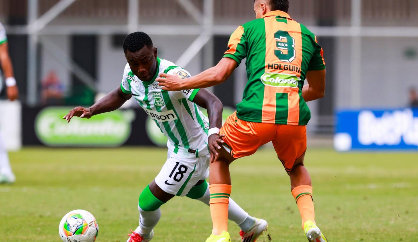 Al Atlético Nacional se le atravesó el Envigado, con el arquero Rubén Escobar como gran figura, en el duelo que terminó sin goles en el Parque Estadio Sur. Foto: Manuel Saldarriaga Quintero.