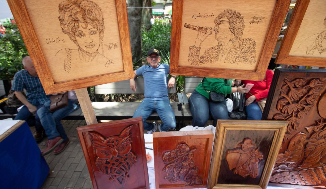 La comunidad está invitada a visitar este espacio y a apoyar a los artesanos locales, quienes mantienen viva la tradición y la cultura antioqueña. Foto: Esneyder Gutiérrez 