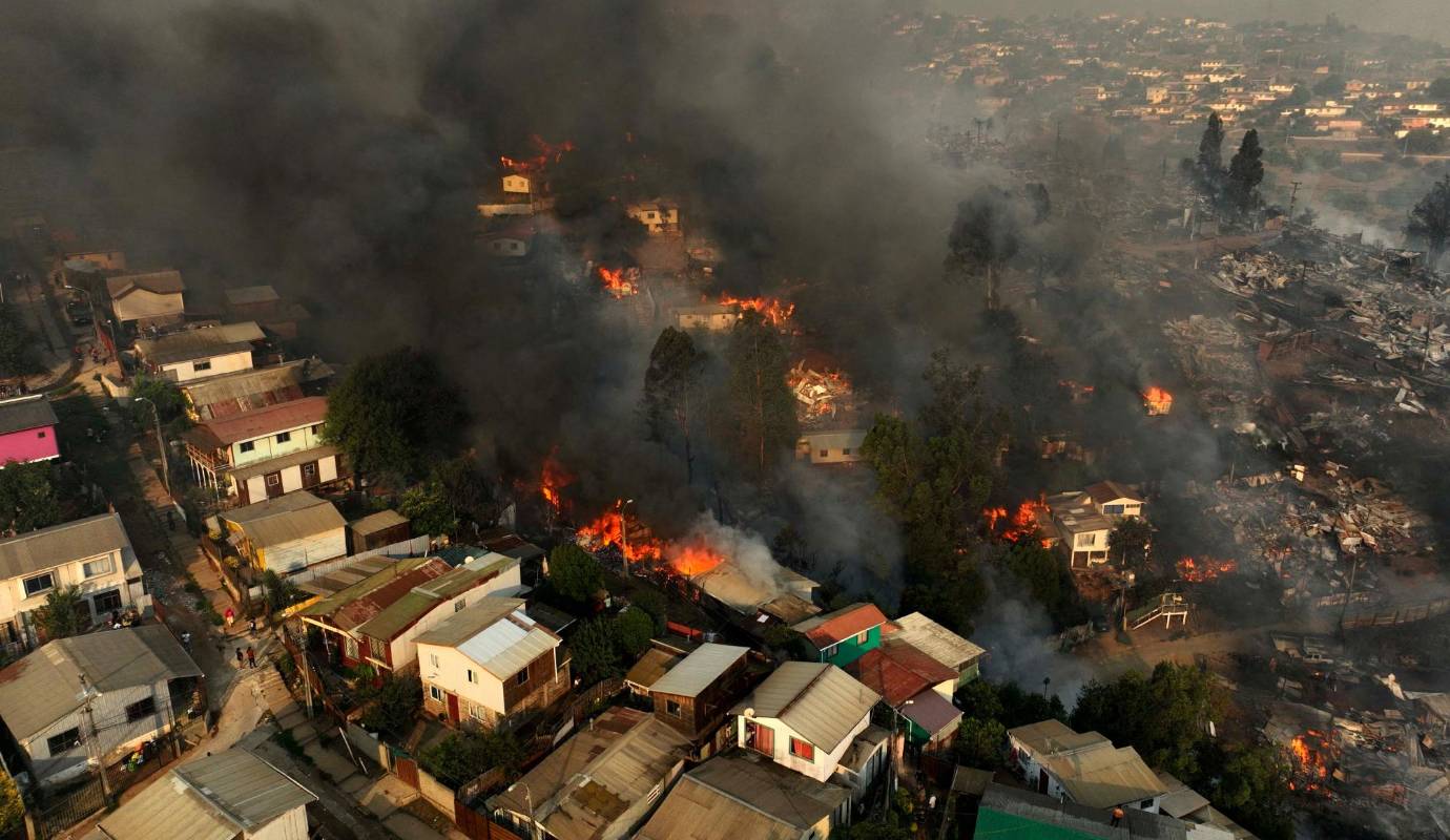  Además de las pérdidas humanas, hay entre 3.000 y 6.000 viviendas afectadas. Foto: AFP