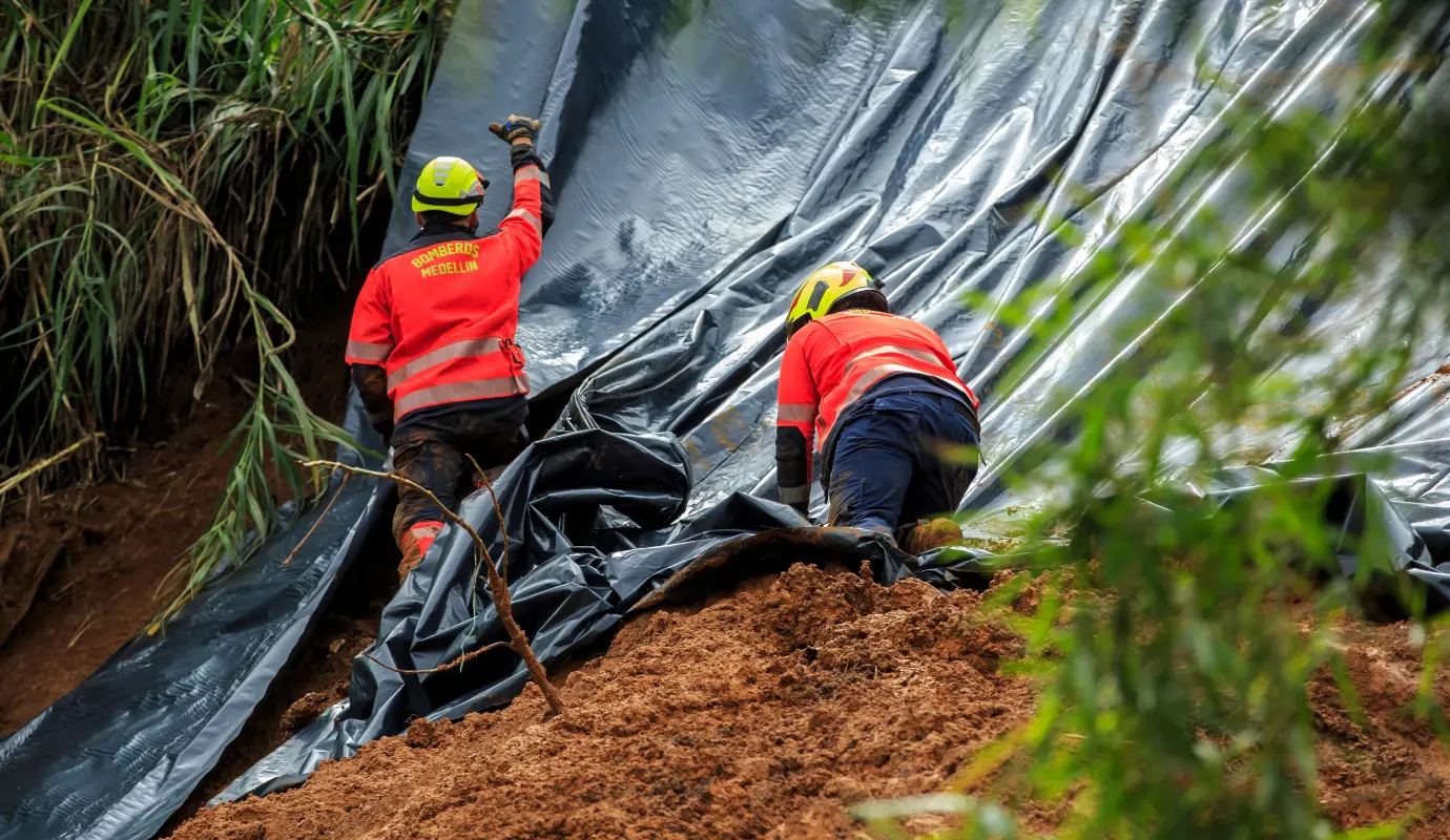 El colapso de las dos viviendas ha dejado a varias personas damnificadas, que perdieron no solo sus hogares, sino también todas sus pertenencias. Foto: Camilo Suárez Echeverry