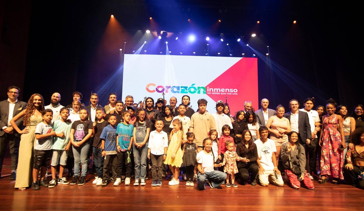 El teatro Metropolitano de Medellín fue escenario del lanzamiento de Corazón Inmenso, una emotiva iniciativa liderada por el Grupo EL COLOMBIANO que busca revivir el amor por la ciudad y por Antioquia. Foto: Jaime Pérez