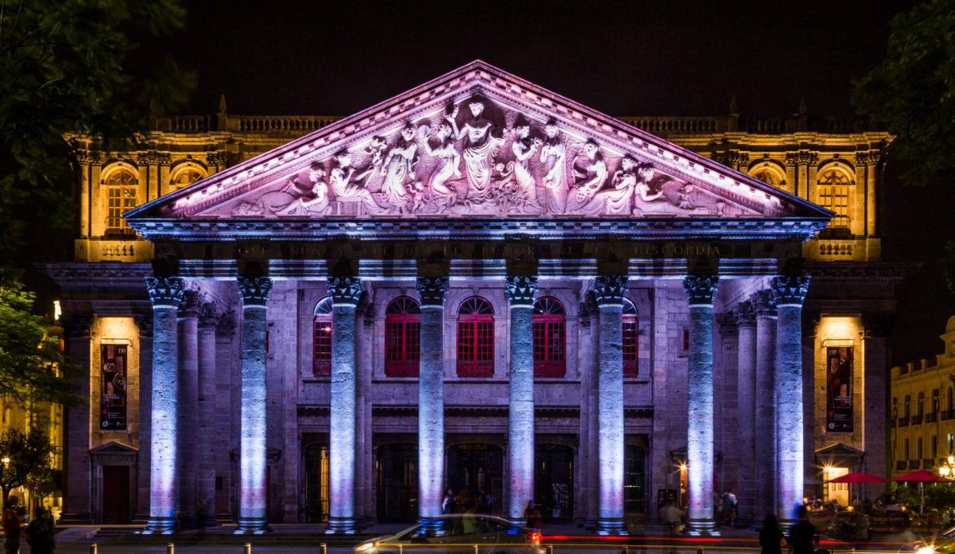 El Teatro Degollado, el principal recinto cultural y artístico de Jalisco, dedicado a la difusión de las artes escénicas. Foto: Oficina de Visitantes y Convenciones de Guadalajara
