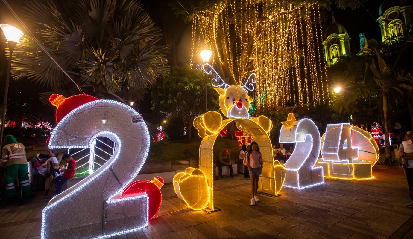 Las luces comenzaron a brillar desde el pasado 2 de diciembre y se podrá disfrutar hasta el día lunes 8 de enero de 2024. Foto: Carlos Velásquez 