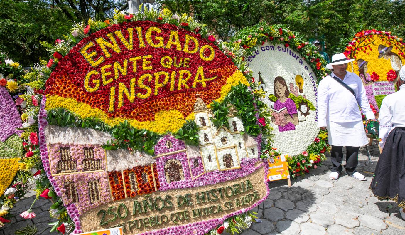 El municipio celebró una jornada llena de color, flores y tradición con la realización de la Muestra Silletera 2025, evento que se enmarca en la conmemoración de los 250 años de fundación de la localidad. Foto: Esneyder Gutiérrez 