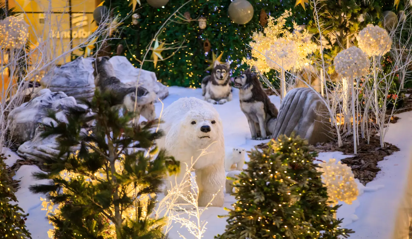 El Tesoro, Parque Comercial. Los centros comerciales de la ciudad y el Valle de Aburrá también se han convertido en protagonistas de la celebración, al ofrecer espacios llenos de luz, color y actividades para todas las edades. Foto: Camilo Suárez Echeverry