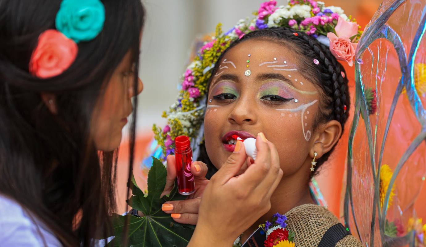 El evento sirve para que las familias silleteras transmitan está hermosa tradición paisa con sus pequeños hijos. Foto: Manuel Saldarriaga Quintero.