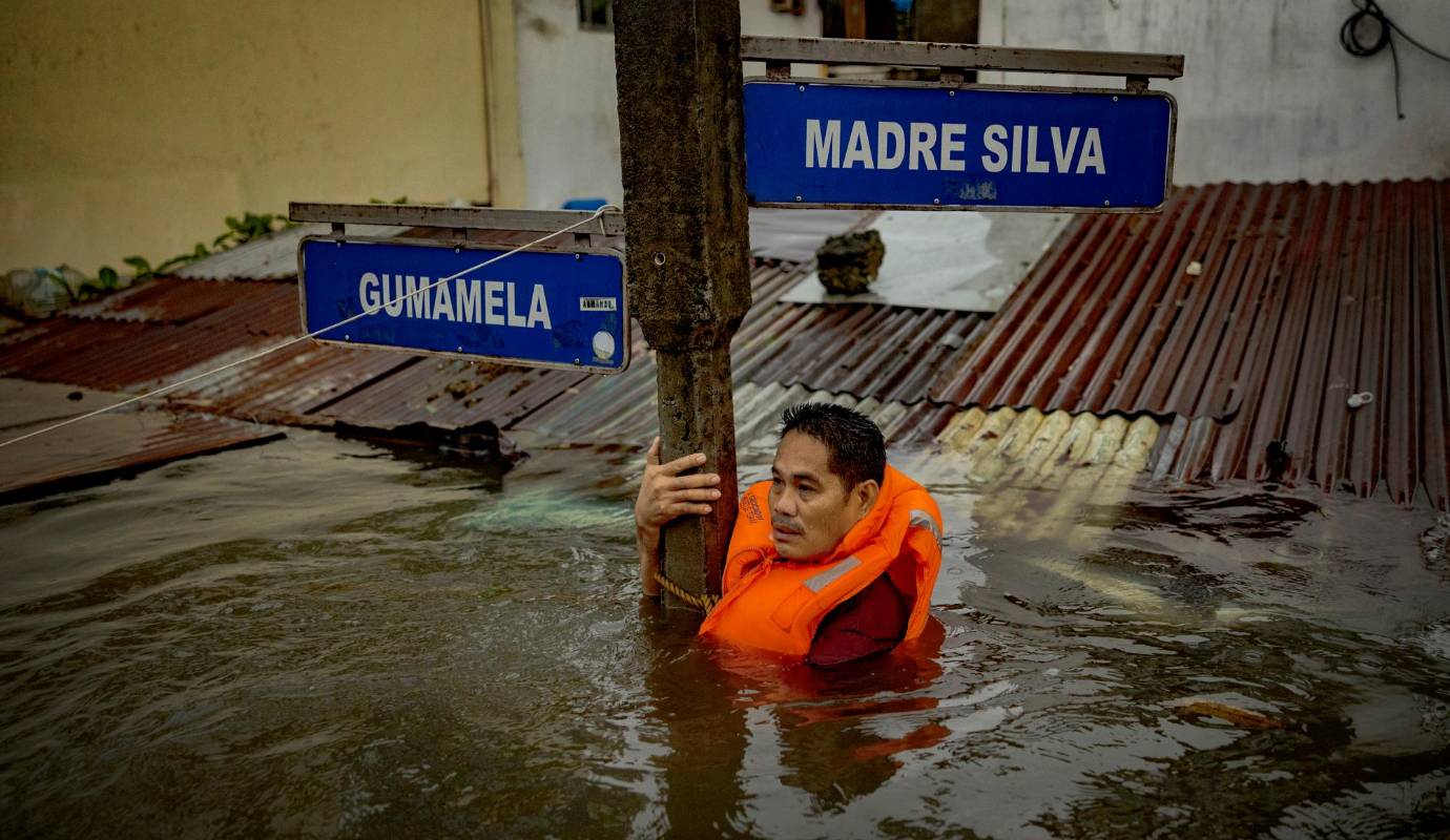 El tifón Gaemi ha dejado una huella devastadora en Filipinas, causando al menos 22 muertes confirmadas y afectando a más de 800.000 personas en todo el archipiélago. Foto: GETTY