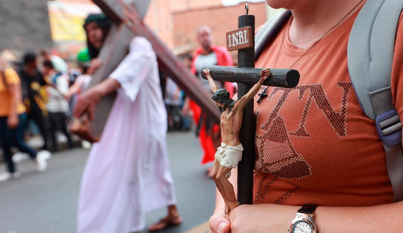 Es una oportunidad para reflexionar sobre la pasión y muerte de Jesucristo, y para fortalecer la fe y la comunidad en un ambiente de devoción y recogimiento. Foto: Manuel Saldarriaga