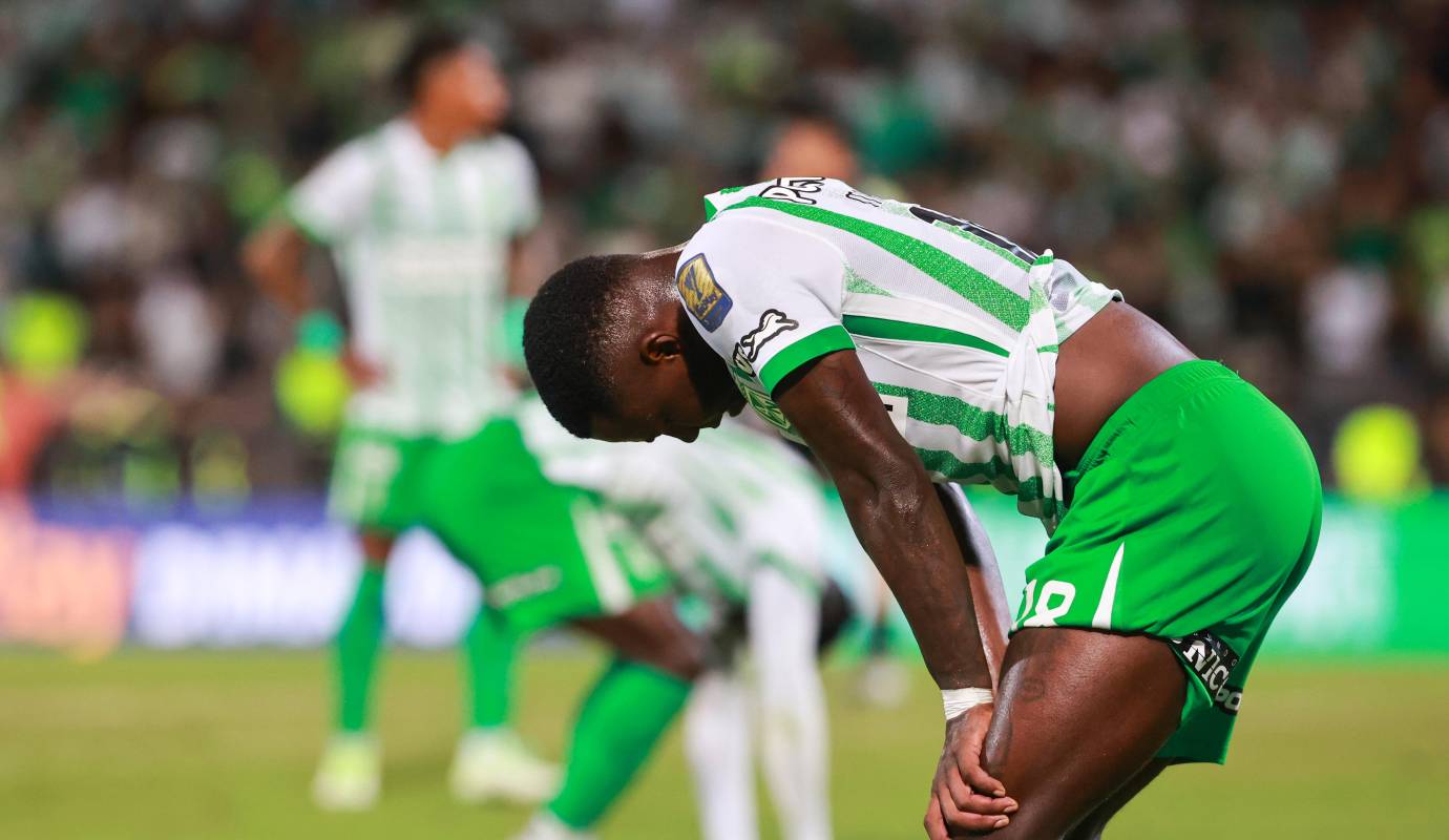 Atlético Nacional inició su camino en los cuadrangulares semifinales de la Liga colombiana con un empate 0-0 frente a Once Caldas, un resultado que, si bien suma un punto, dejó una profunda sensación de frustración en el Atanasio Girardot. Foto: Manuel Saldarriaga Quintero.