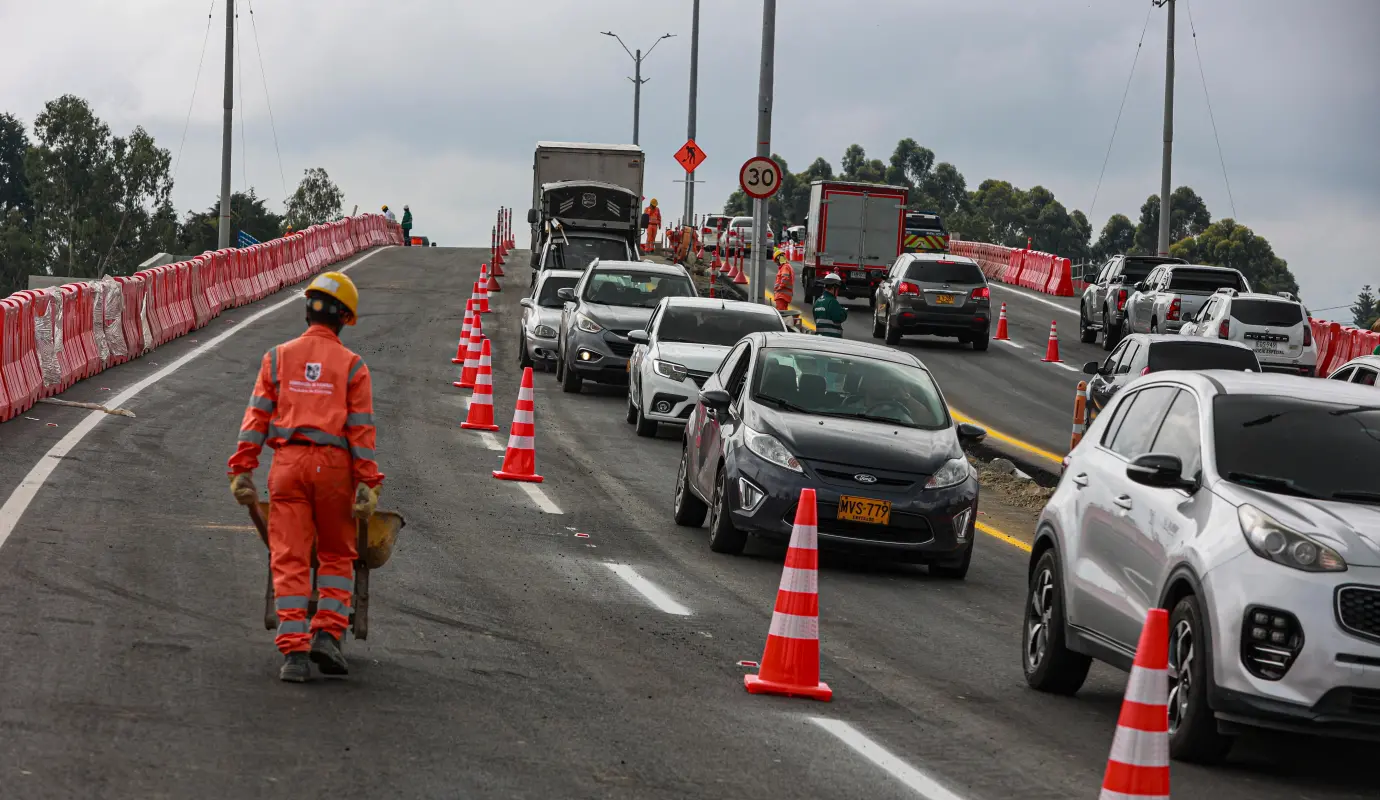 Con la puesta en funcionamiento de este puente, se proyecta un impacto positivo en la operatividad del aeropuerto y en la calidad de vida de los habitantes y visitantes que transitan diariamente por esta ruta. Foto: Manuel Saldarriaga Quintero. 