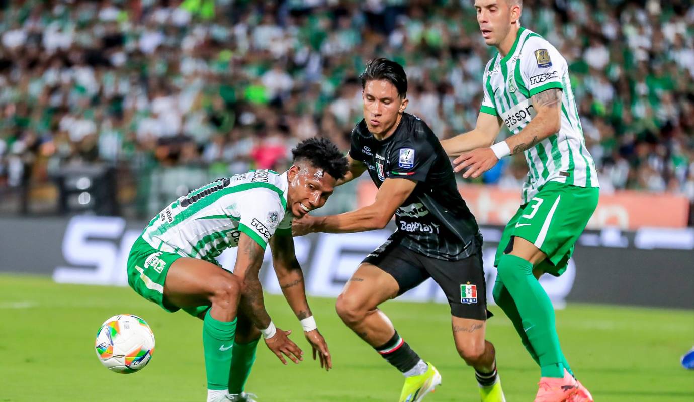  La era Gandolfi comenzó con un triunfo arrollador. Nacional desplegó un fútbol dinámico. FOTO: Jaime Pérez