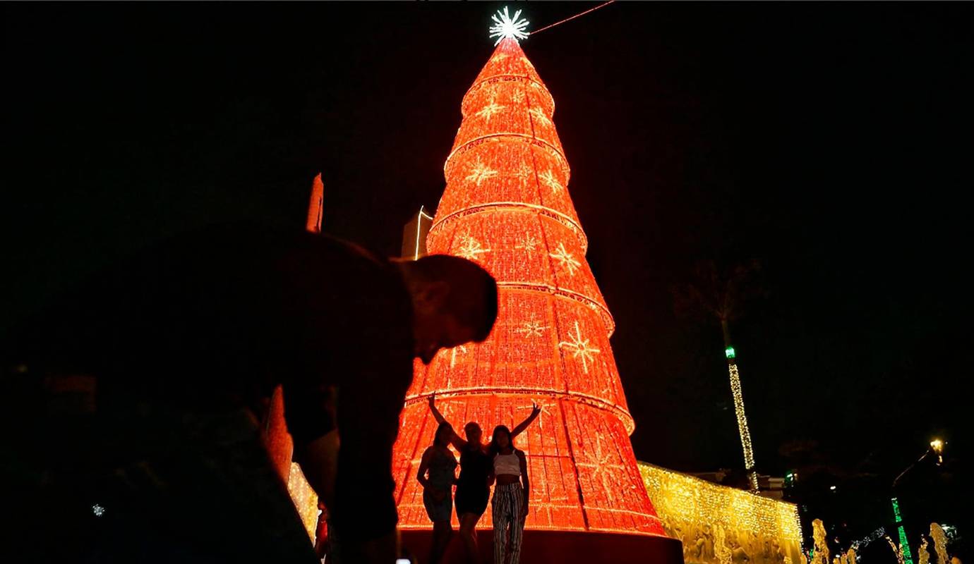 En Caracas y en distintas regiones, se realizaron ayer varios actos oficialistas que marcaron el arranque de las festividades decembrinas. Foto: AFP