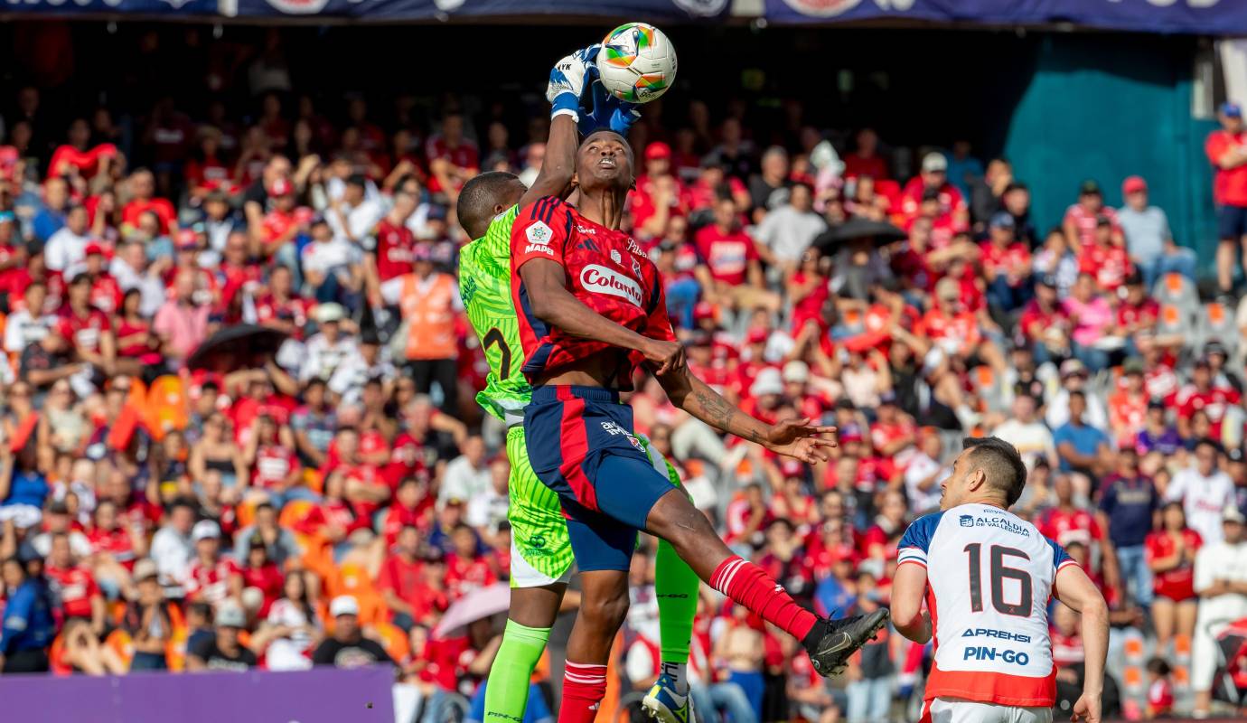 A pesar de jugar en casa, el equipo no logró imponer su jerarquía ante el conjunto de Valledupar, dejando una sensación de estancamiento en su propuesta futbolística. Foto: Juan Antonio Sánchez