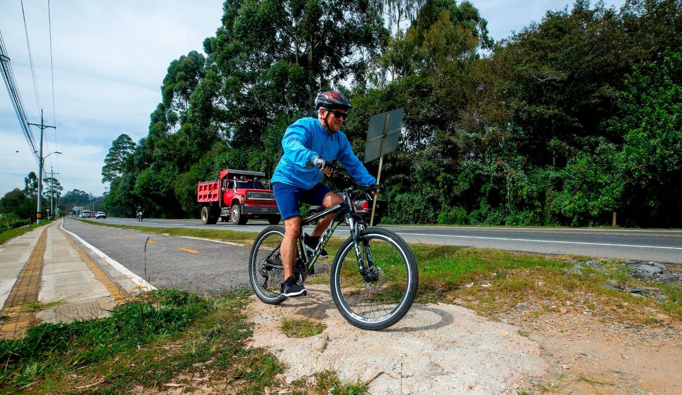 El proyecto de la cicloinfraestructura de Oriente nació el 5 de abril de 2017, cuando Indeportes firmó el Convenio Marco de Asociación 005 con el Instituto para el Desarrollo de Antioquia. Foto: Camilo Suárez Echeverry