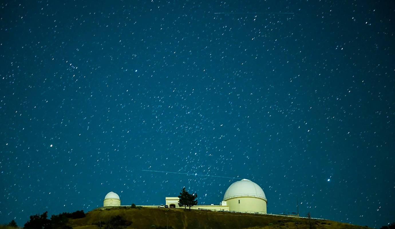 Foto en California, Estados Unidos. La lluvia de las Perseidas es una lluvia de meteoros (comúnmente llamados “estrellas fugaces”) que sucede todos los años entre los meses de julio y agosto. Foto: GETTY