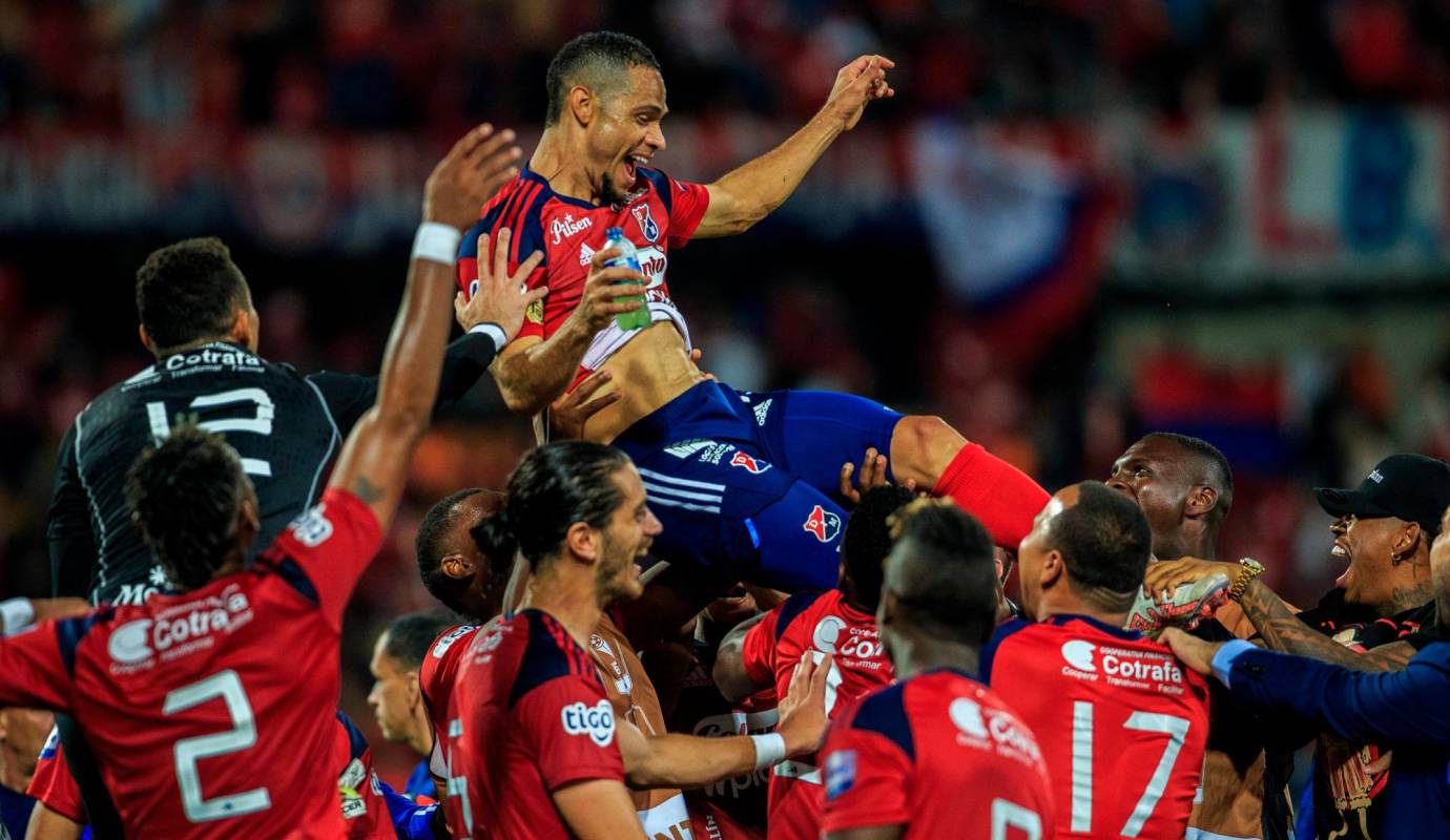 El conjunto rojo superó 1-0 a su rival de patio ya es nuevamente el líder del torneo. FOTO: Camilo Suárez