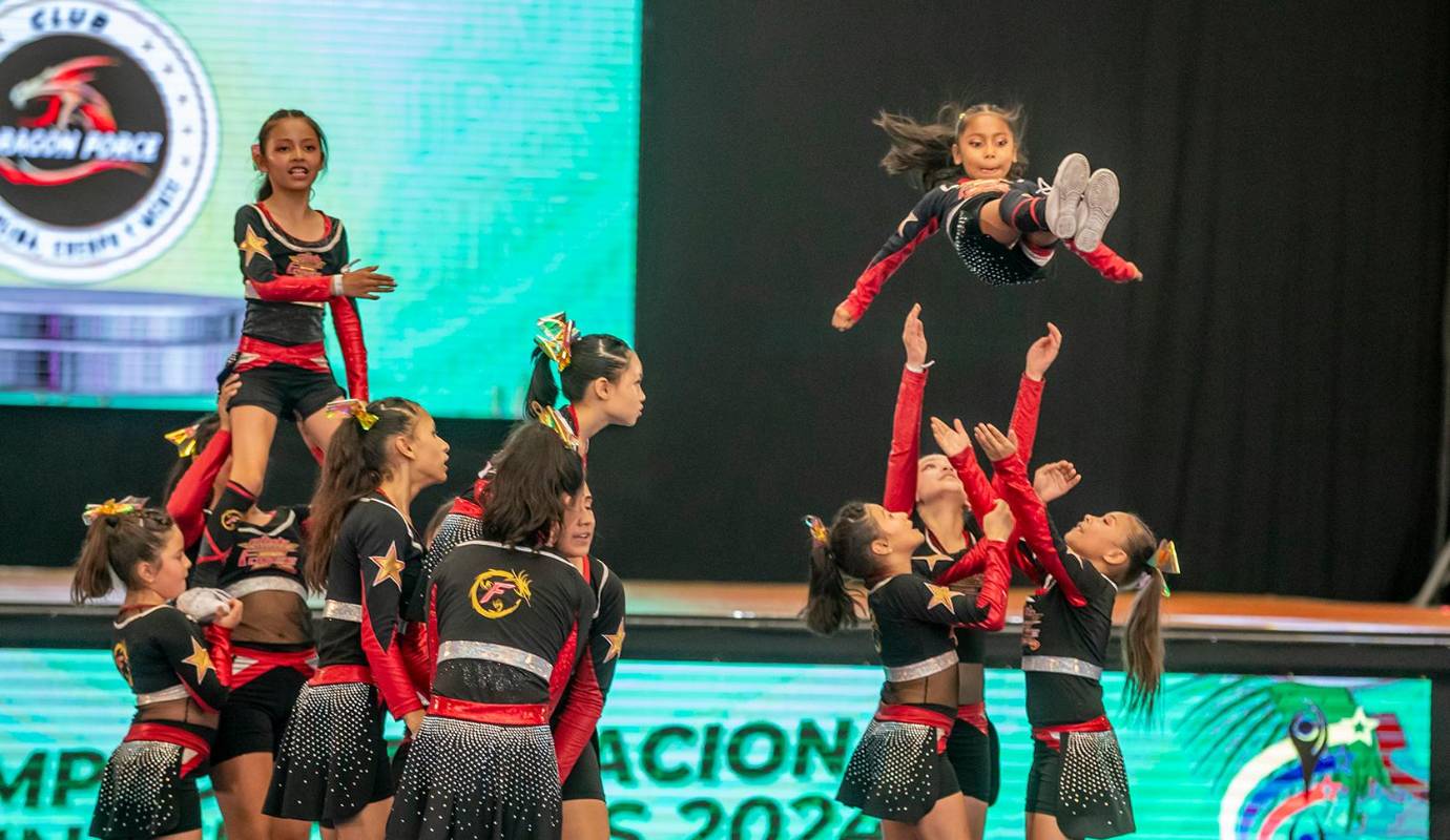 Cerca de 3.000 atletas demostraron sus habilidades en las diferentes disciplinas del porrismo, como cheer, dance y stunt. Foto: Juan Antonio Sánchez