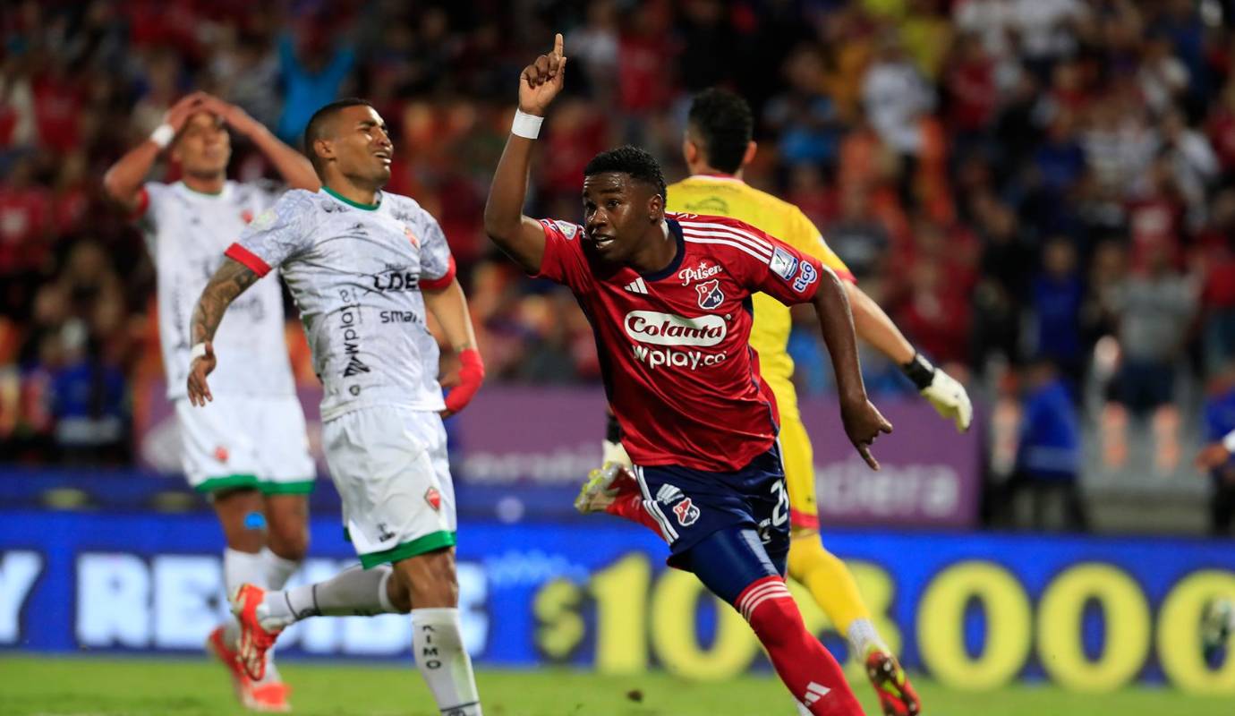 John Edwin Montaño, una joven promesa del DIM, anotó su primer gol como profesional a los 52 minutos ampliando el marcador 2-0. Foto: Jaime Pérez