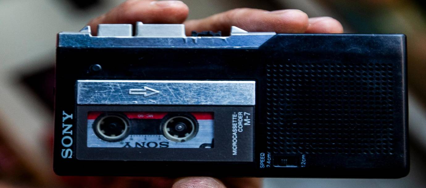 Se empeñó en conseguir y salvar de forma empírica cerca de 200 radios, de todo tipo, pertenecientes a una veintena de marcas que datan incluso de los años 50, según comentó. Foto: Julio César Herrera.