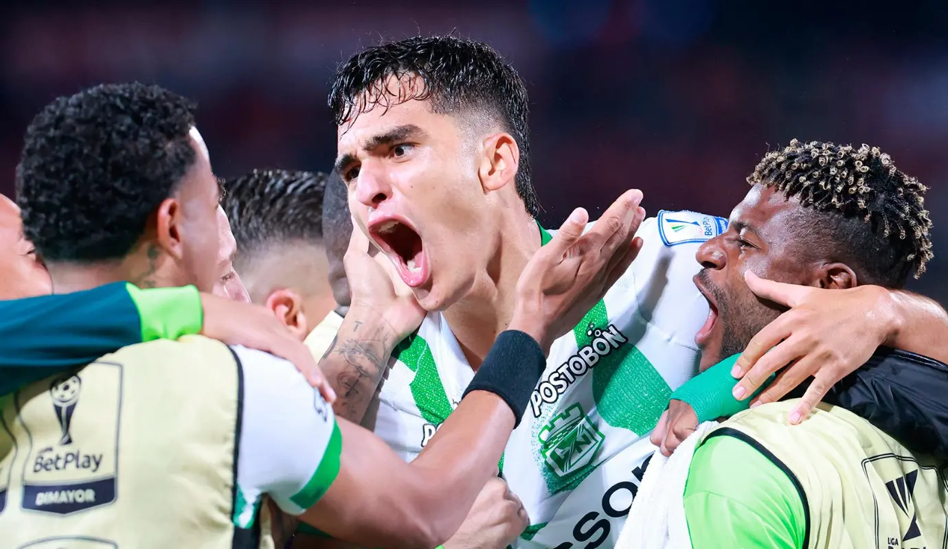 El triunfo en el clásico no solo le permitió a Nacional celebrar ante su rival de patio, sino que también le dio un impulso anímico de cara a la última fecha de los cuadrangulares, donde todavía mantiene vivas sus aspiraciones de llegar a la gran final. Foto: Manuel Saldarriaga Quintero