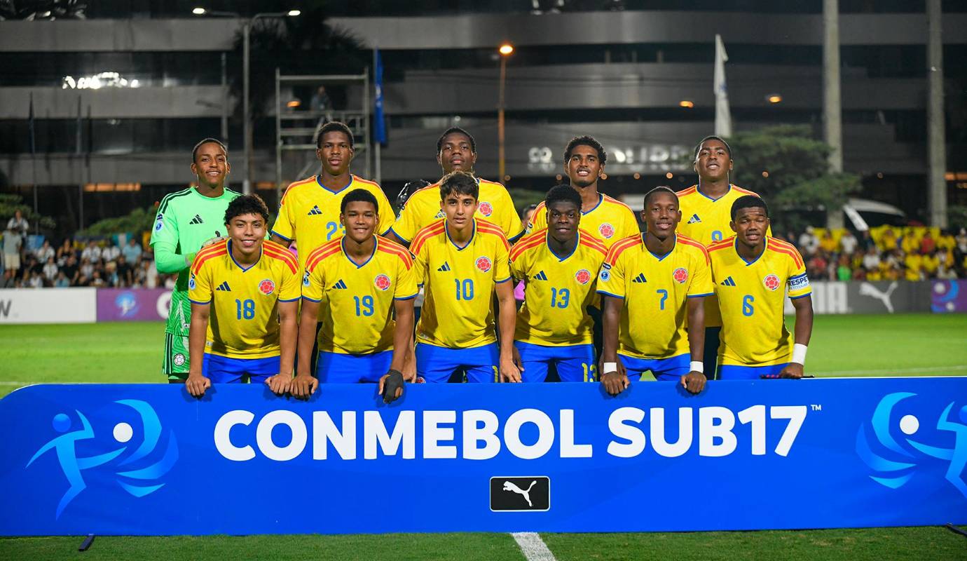 En una final impecable disputada en territorio paraguayo, el conjunto cafetero se impuso con un categórico 4-0 sobre su similar de Argentina, logrando así el título del Sudamericano Sub-17. Foto: FCF